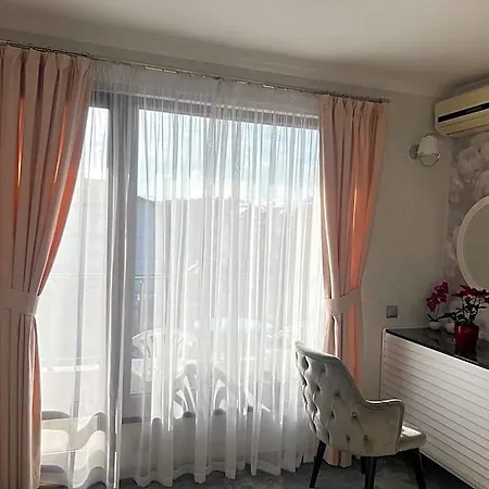 Lazur Hotell