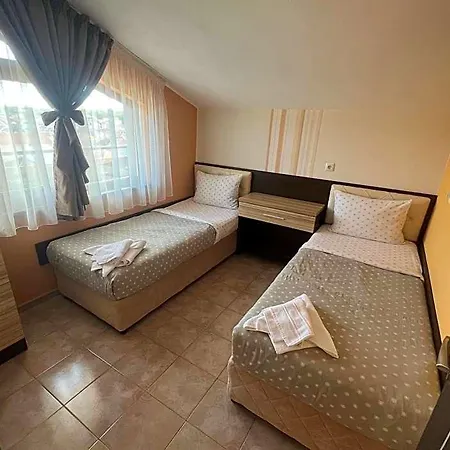 Lazur 2* Kiten (Burgas)