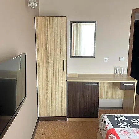 Hotell Lazur 2*